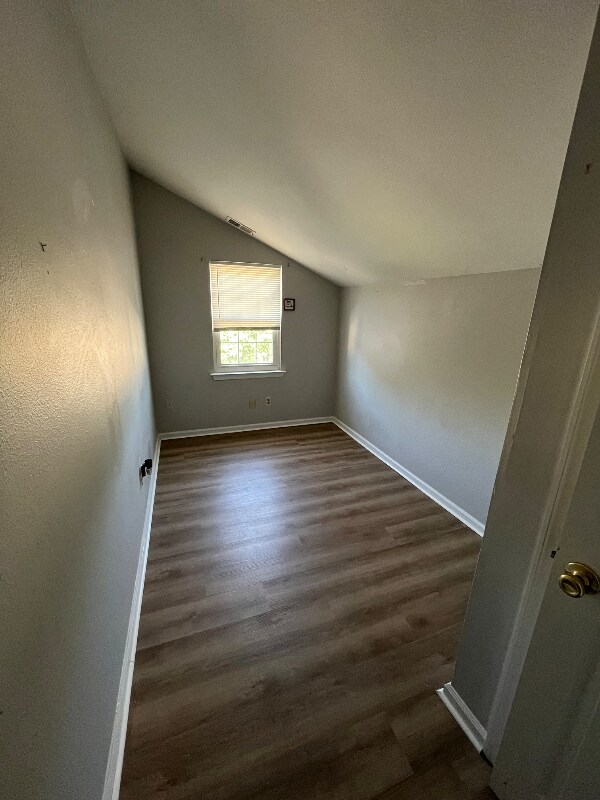 Building Photo - 1107 Tristram Cir