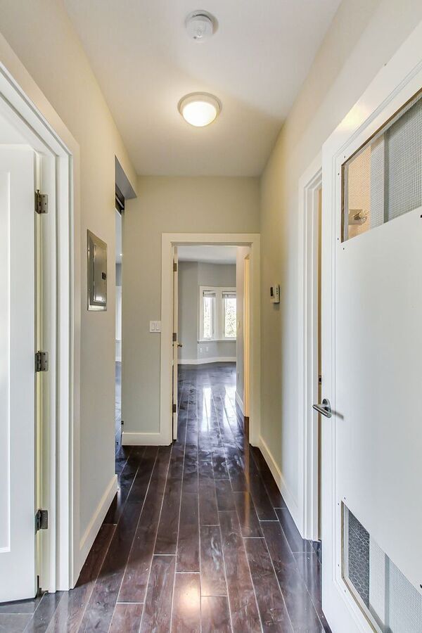 Building Photo - Modern 2bd/2ba in Prime Noe Valley Locatio...