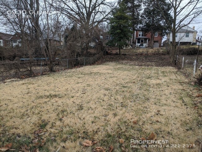 Building Photo - 6930 Glenmore Ave