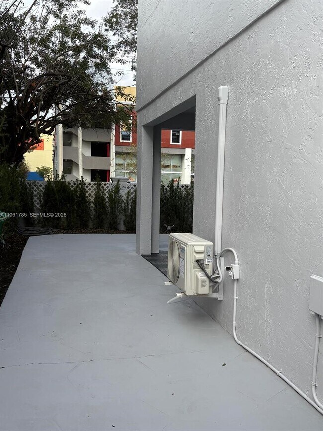 Building Photo - 10225 NW 57th Terrace