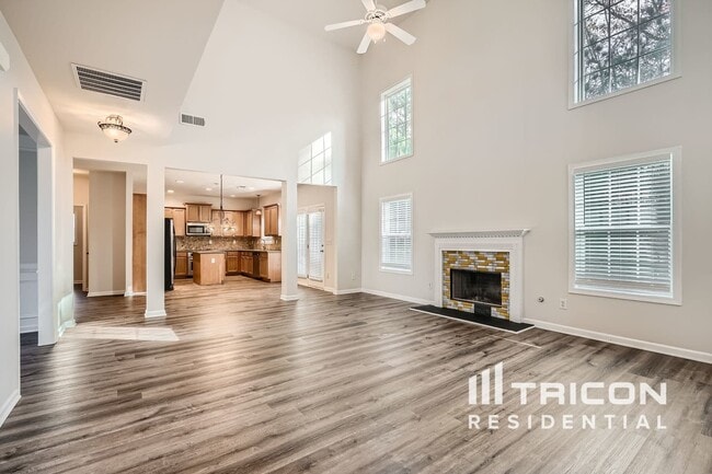 Building Photo - 3530 Woodsong Rw