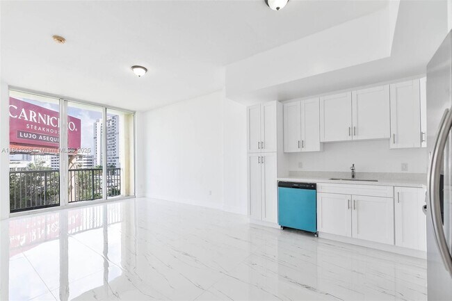 Primary Photo - 1350 NW 8th Ct