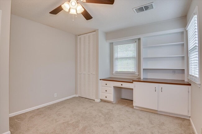 Building Photo - 986 Campbellton Dr