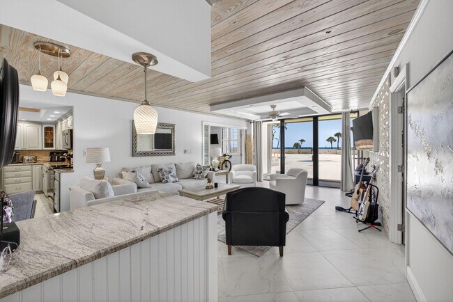 Building Photo - 400 Ocean Trail Way