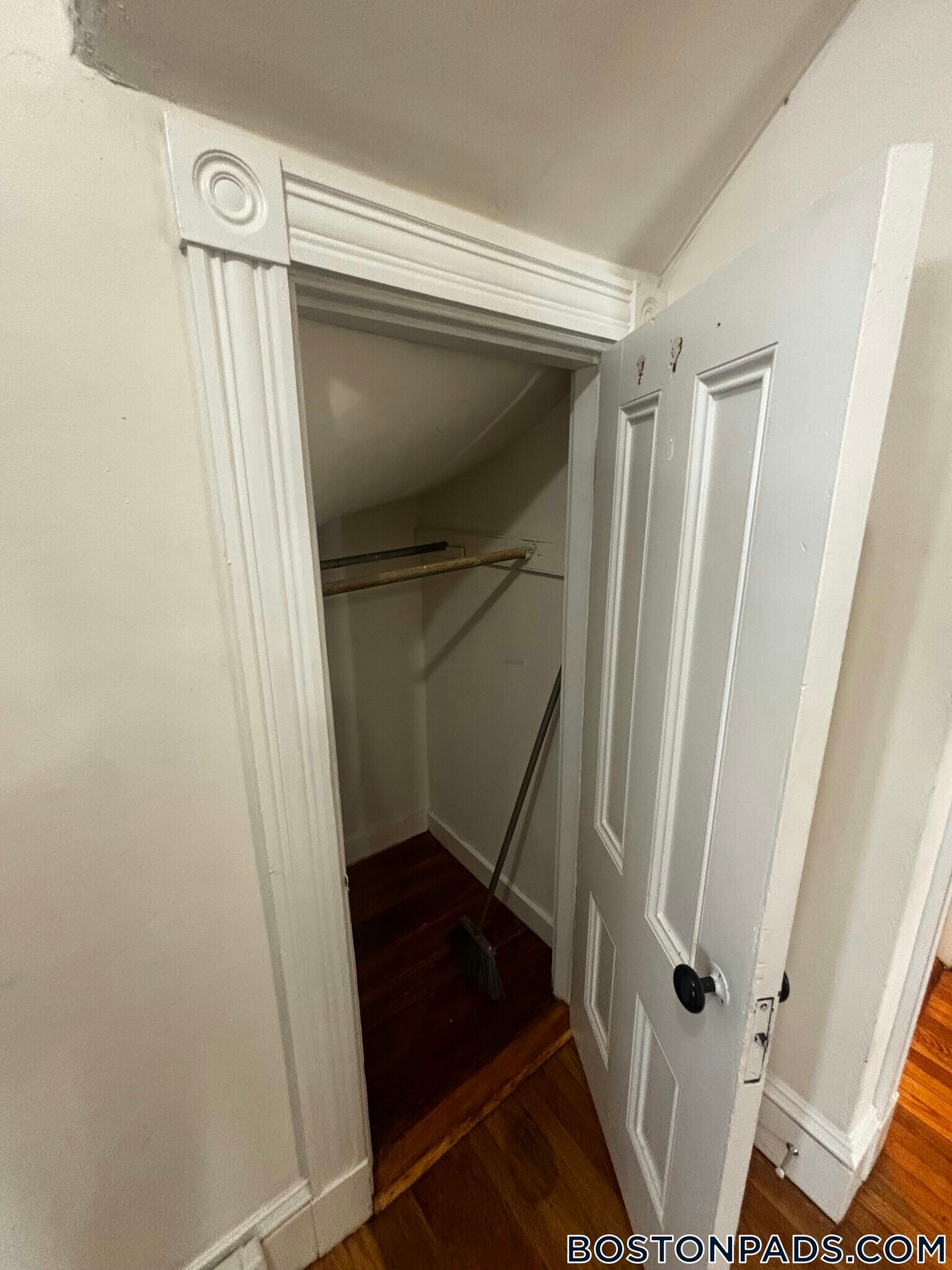 Building Photo - 5 Aldie St