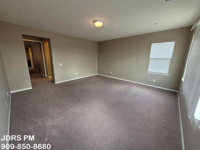 Building Photo - Chino 4 Bedroom Home