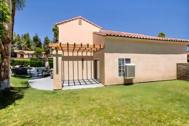 Backyard - 40605 Ventana Ct