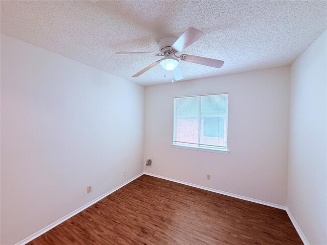 Building Photo - 16924 Cactus Blossom Dr