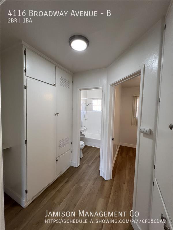 Building Photo - 4116 W Broadway