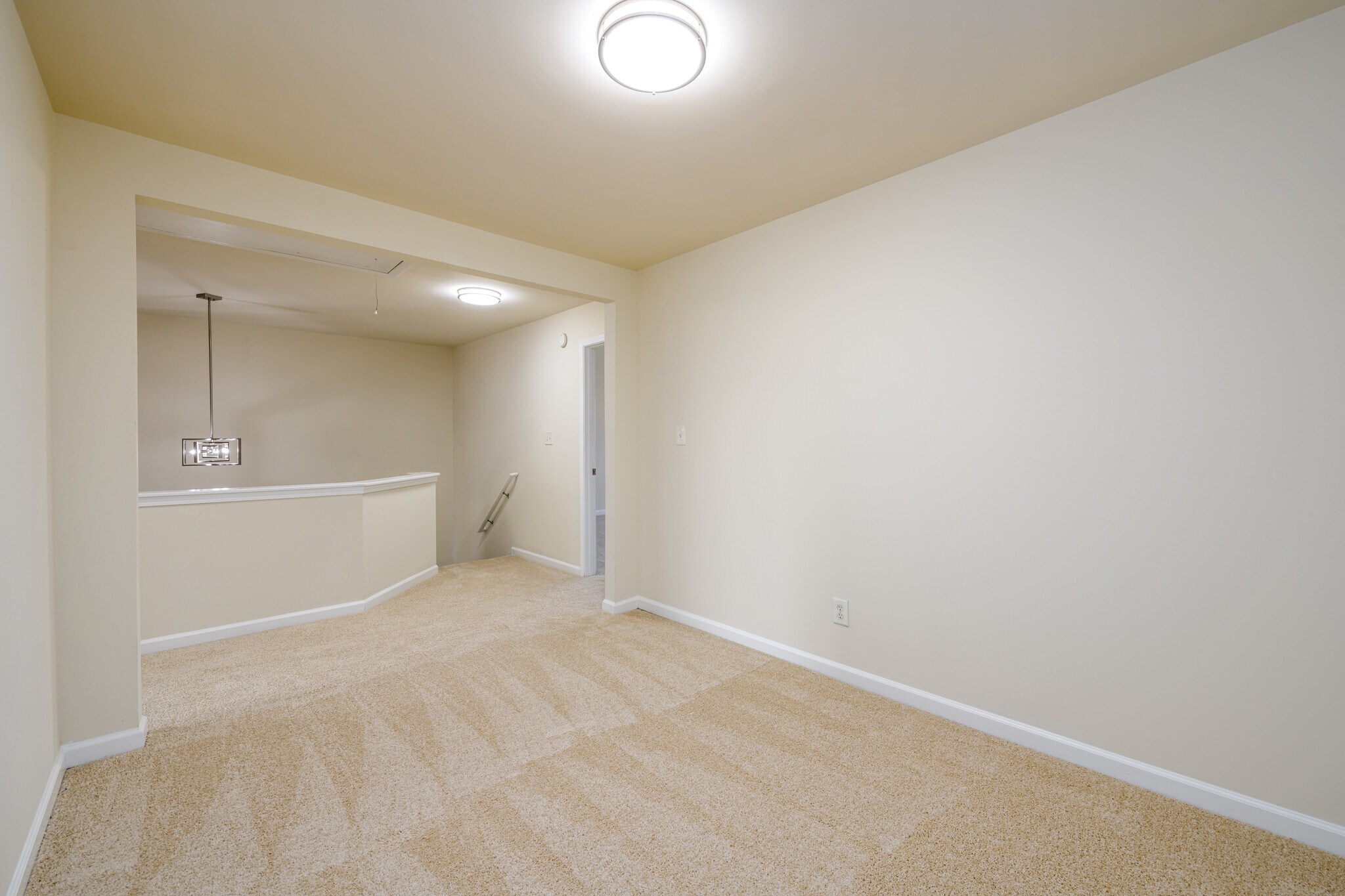 Building Photo - 1670 Granville Ct