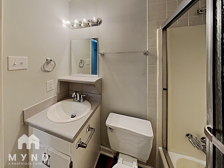 Building Photo - 70 Highland Cir