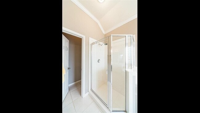 Building Photo - 24023 Northshire Ln