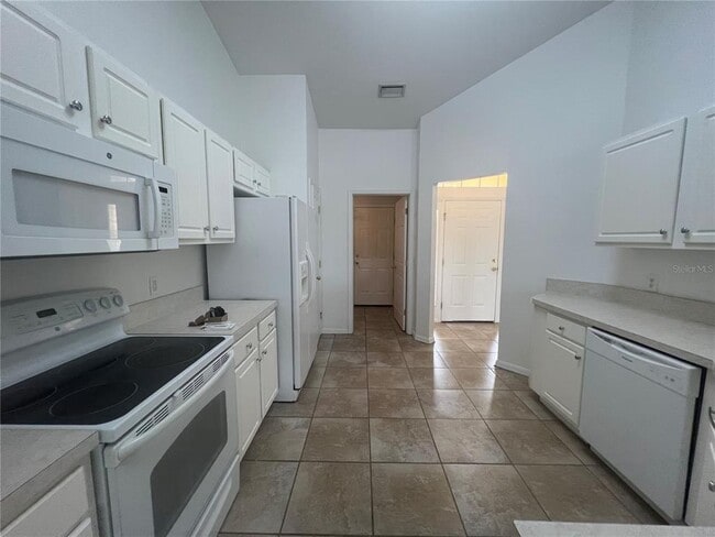 Building Photo - 2223 Rio De Janeiro Ave