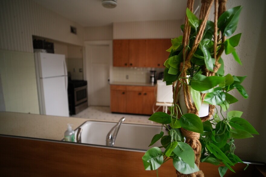 Building Photo - 416 N 63rd St