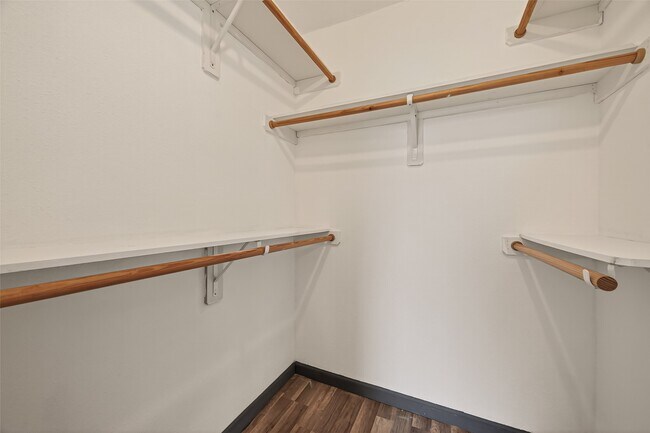 Building Photo - 1110 11th St