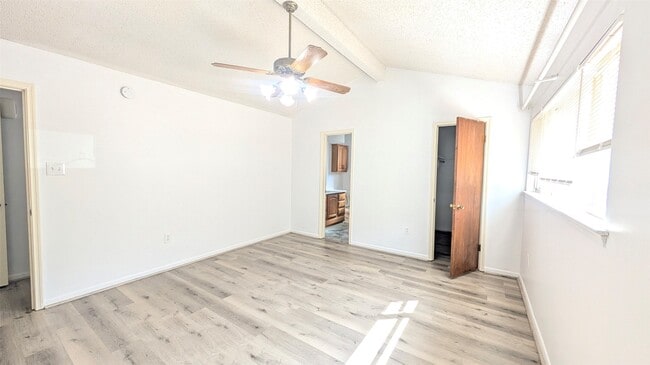Building Photo - 10523 Huff Dr