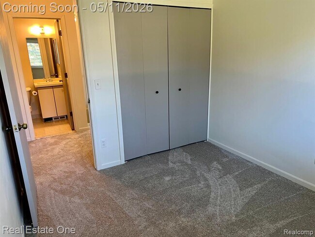 Building Photo - 1629 Glenbrooke Ct