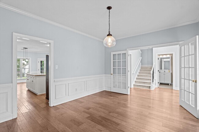 Building Photo - 4117 Chastain Dr