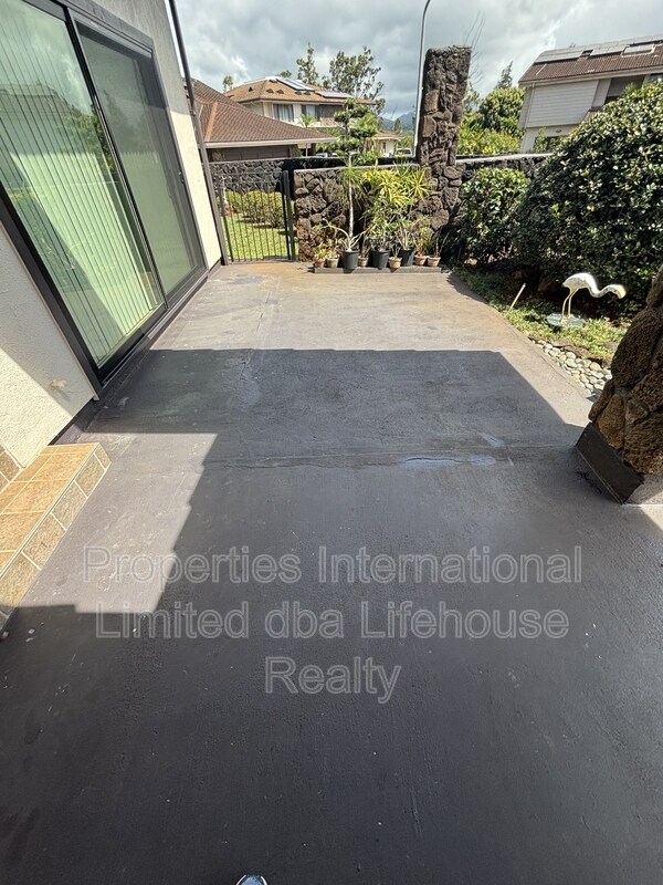 Building Photo - 95-797-797 Lanipaa St