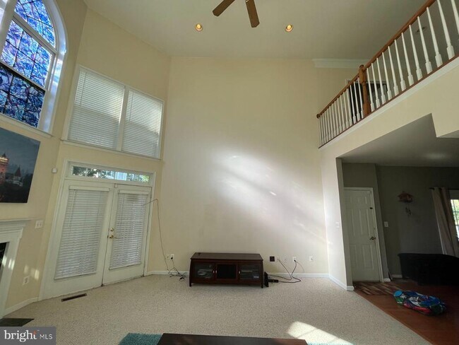 Building Photo - 43326 Columbus St