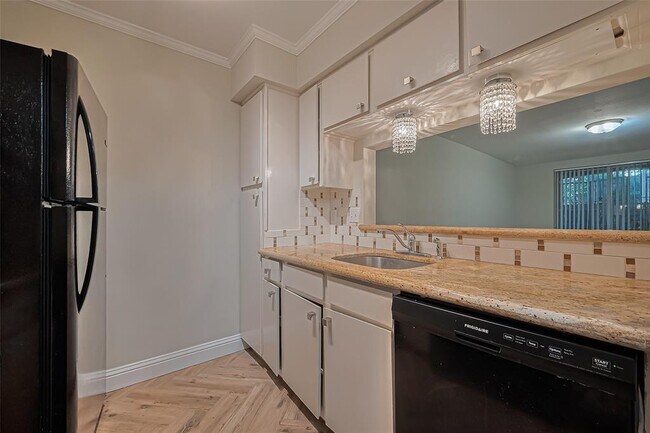 Building Photo - 4633 Wild Indigo St