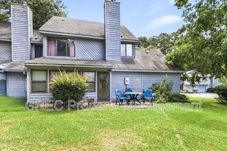 Building Photo - 2173 Spoleto Ln E
