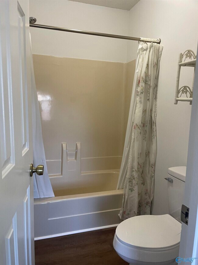Building Photo - 6613 Steeplechase Dr NW