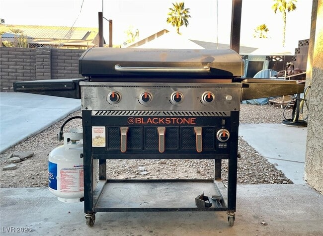 Building Photo - 5243 S Placentia Pkwy