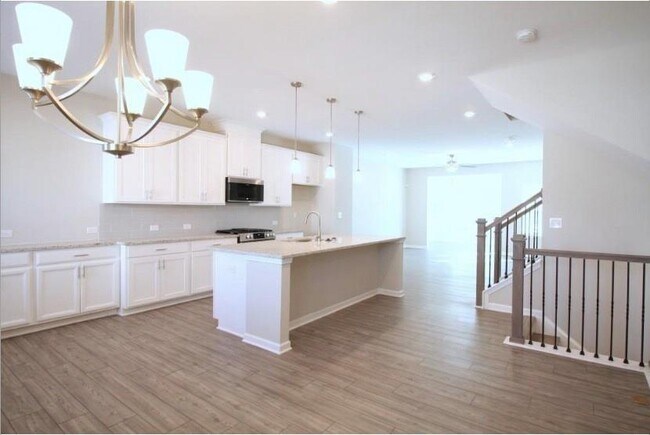 Building Photo - 2237 Pink Hawthorn Dr