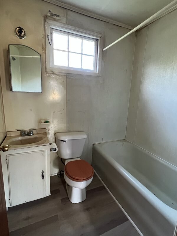 Building Photo - 210 Cleveland St