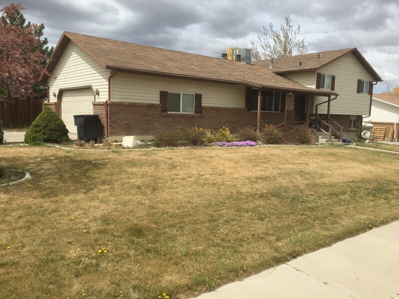 Building Photo - 321 N Ponderosa Dr