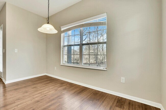 Building Photo - 505 Wintergreen Wy