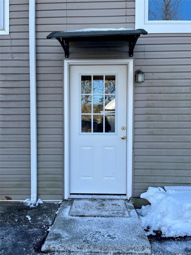 Building Photo - 56 Tilden Ln