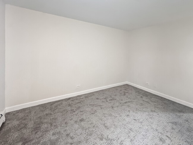 Building Photo - 1471 N Winslowe Dr