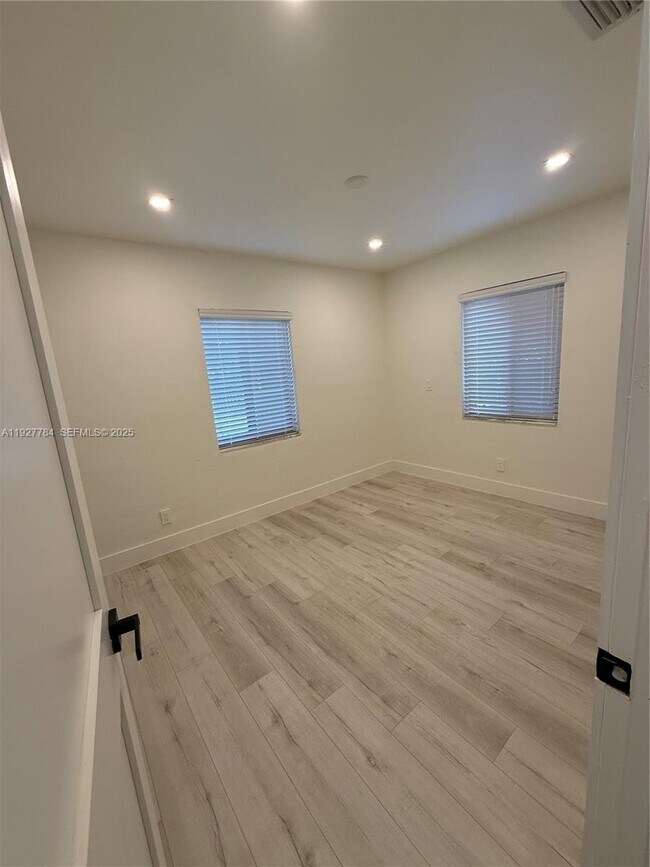 Building Photo - 5900 SW 6th St