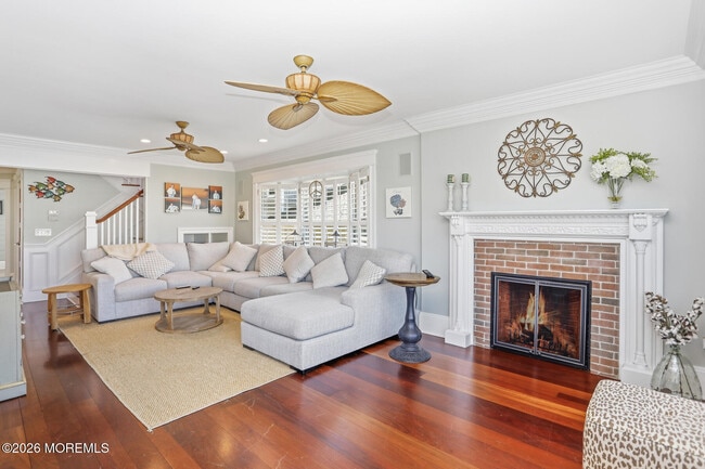 Building Photo - 565 Trout Ave