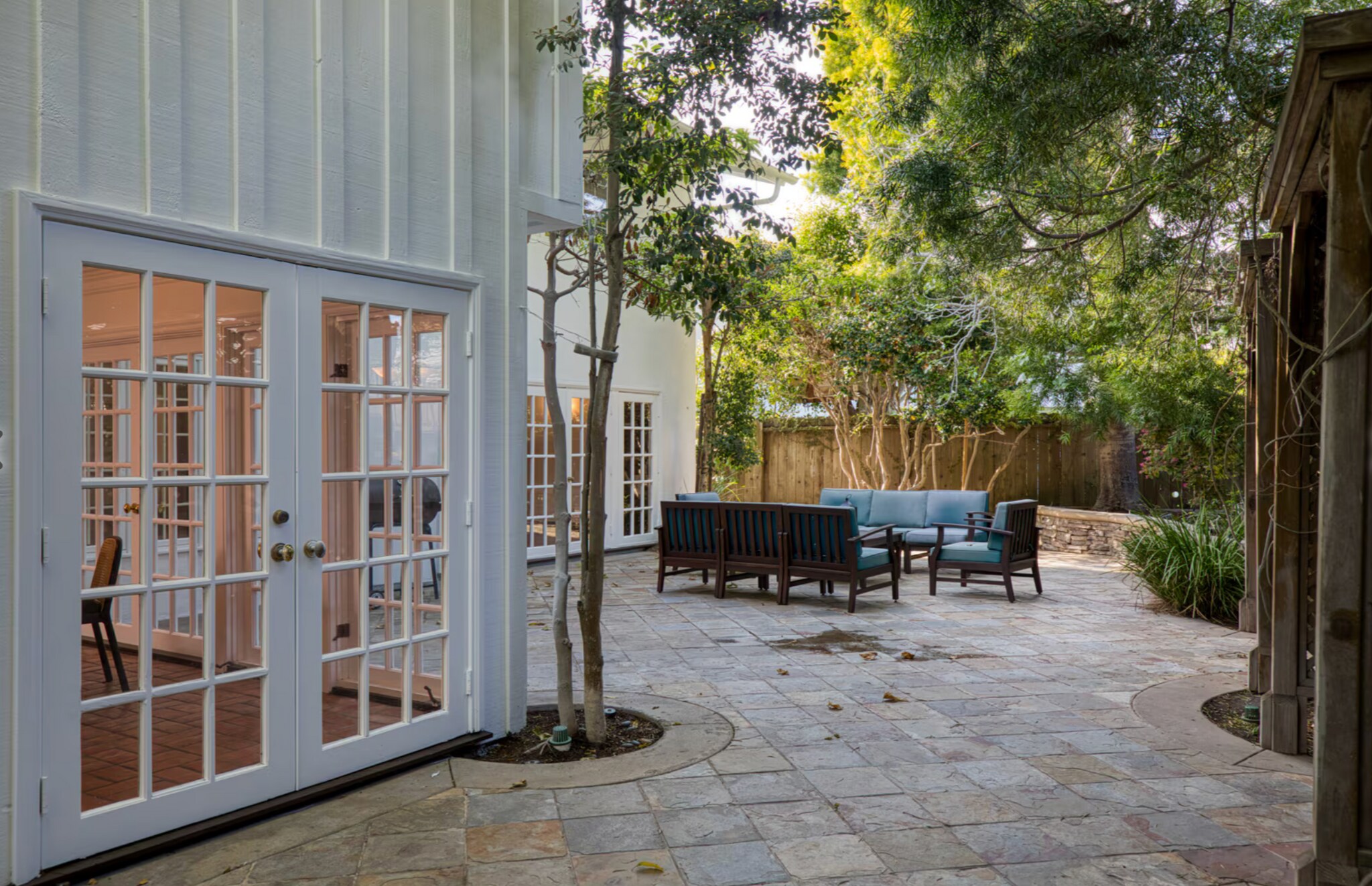 Building Photo - 16842 Harkness Cir