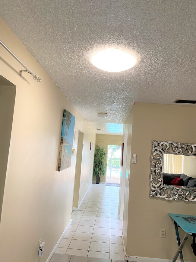 Building Photo - 11352 Summerwinds Ct