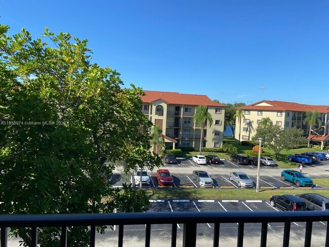 Building Photo - 13000 SW 15th Ct