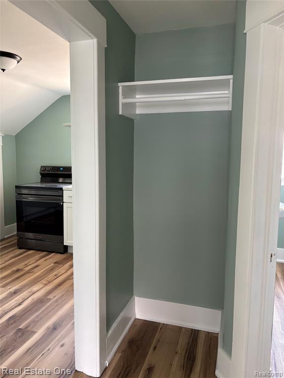 Building Photo - 319 W Parent Ave