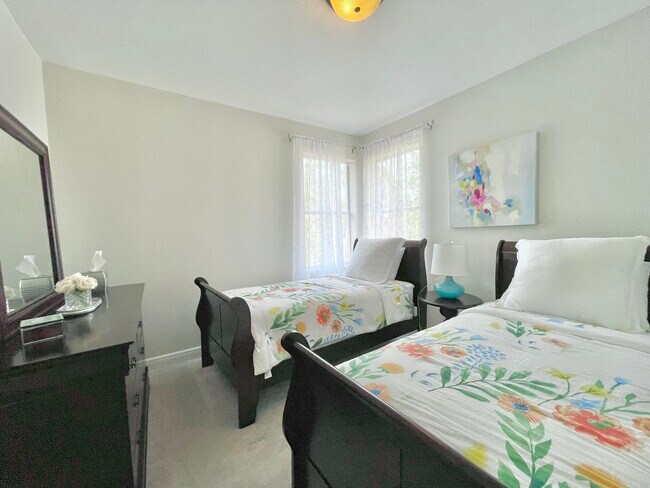 Building Photo - 12667 Biscayne Ct