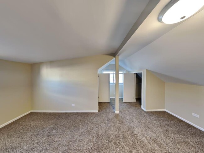 Building Photo - 6432 Fairfield Ave