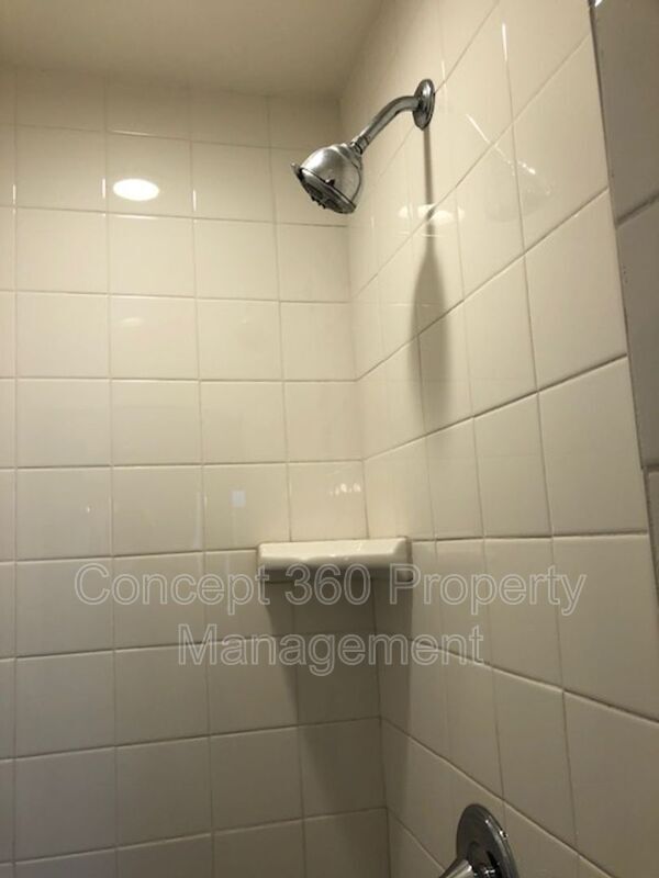 Building Photo - 3153 W 155th St