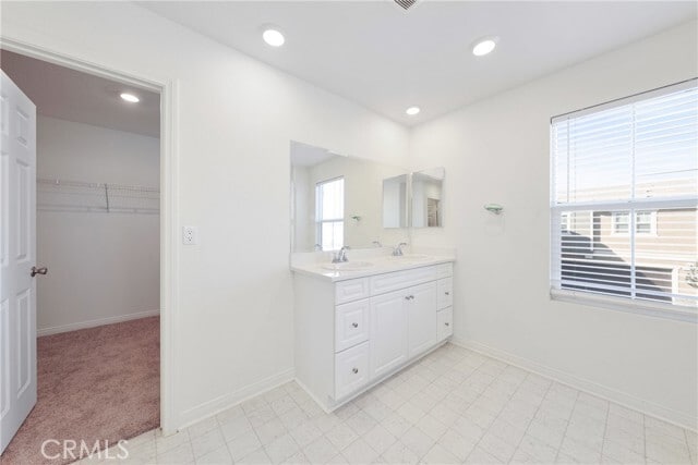 Building Photo - 3938 E Cambria Privado