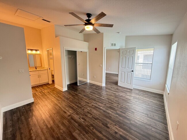 Building Photo - 8844 Grand Palms Cir