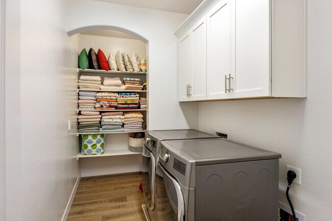 Building Photo - 4196 E Coconino Pl