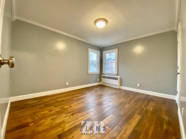 Building Photo - 3 bedroom in BROOKLYN NY 11210