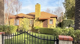 Building Photo - 2800 Tola Ave