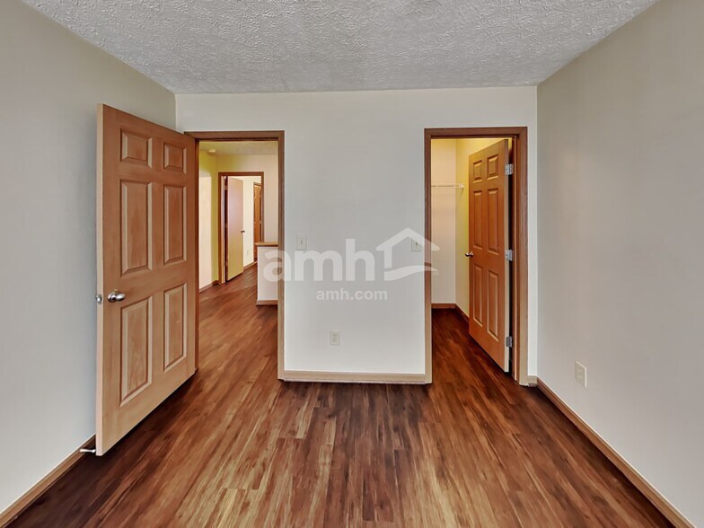 Building Photo - 3862 Liriope St