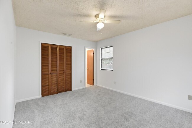 Building Photo - 3544 Villa Pl